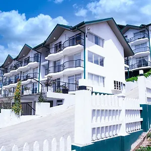 Moon Plains Luxury 努沃勒埃利耶